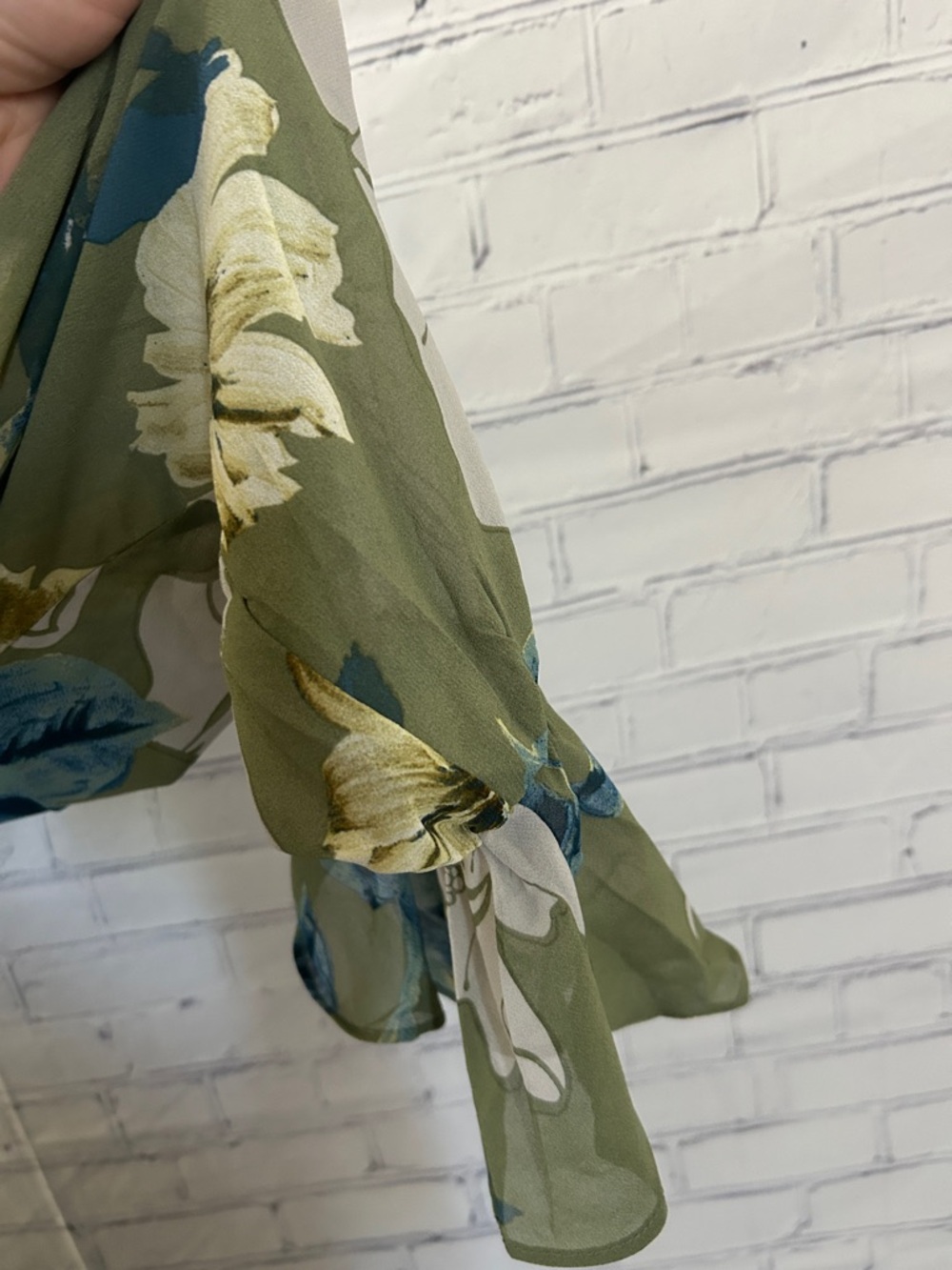 NWOT Onetheland Floral V-Neck Tiered Maxi Dress - Olive Green size medium. - Picture 3 of 6